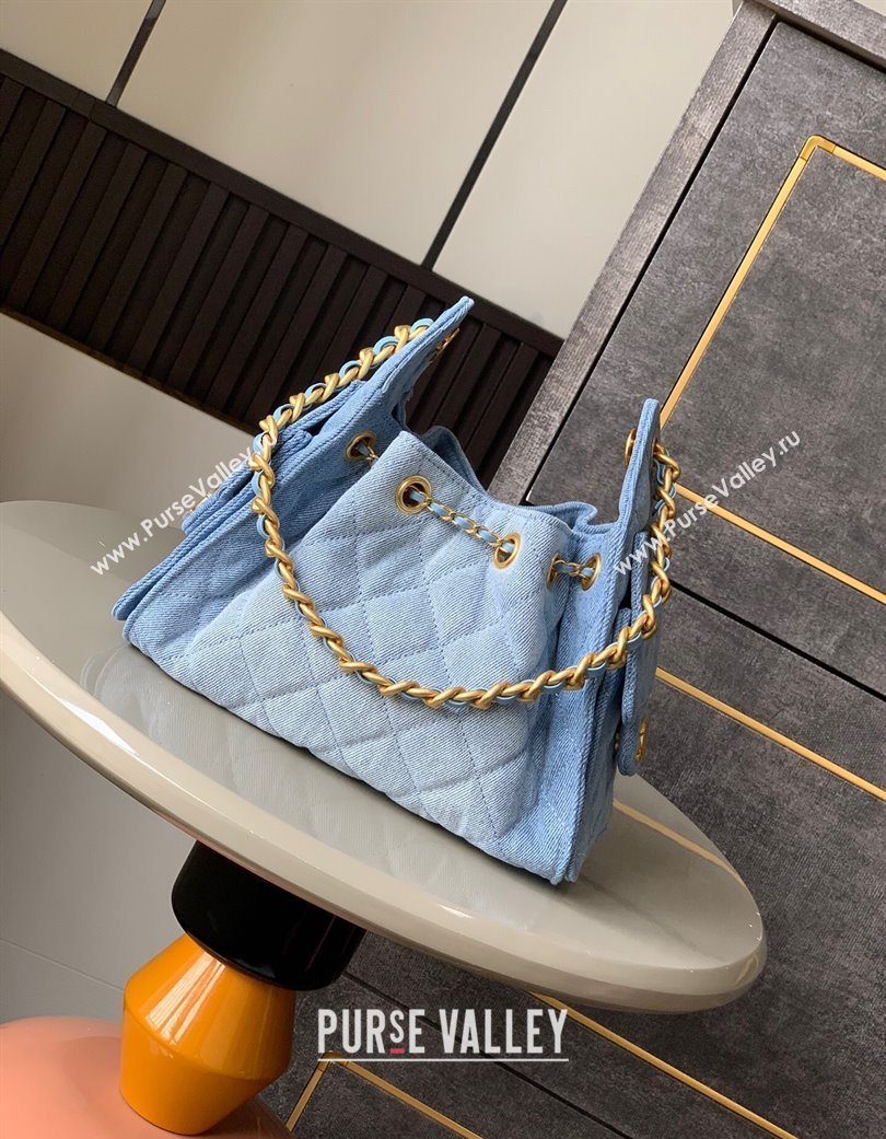 Chanel 25 Mini Hobo Handbag in Denim Light Blue 2025 AS5631 (yezi-250702079)