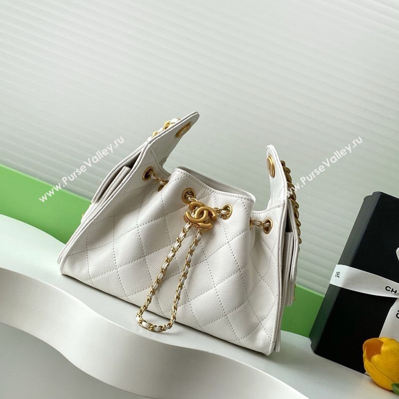 Chanel 25 Mini Hobo Handbag in Grained Calfskin White 2025 AS5631 (yezi-250702081)
