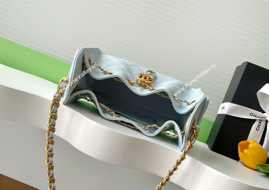 Chanel 25 Mini Hobo Handbag in Grained Calfskin Light Blue 2025 AS5631 (yezi-250702082)