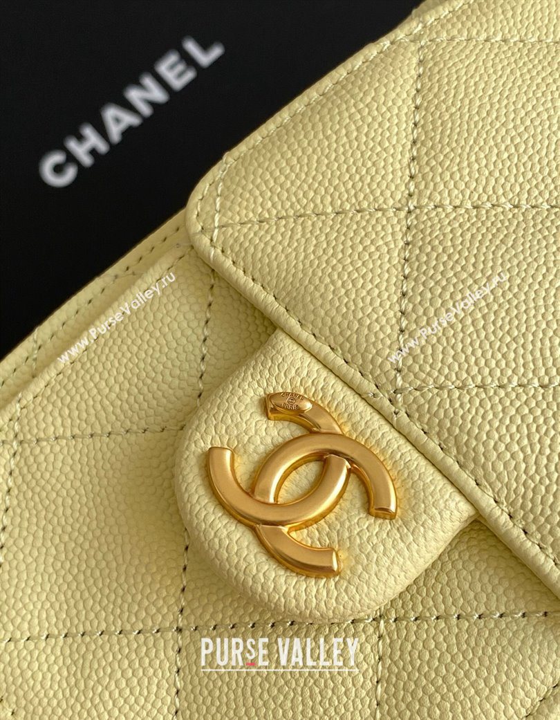 Chanel 25 Mini Hobo Handbag in Grained Calfskin Light Yellow 2025 AS5631 (yezi-250702083)