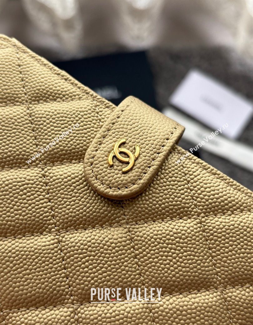 Chanel Grained Calfskin Passport Cover Gold-Tone 2025 A3658 (yezi-250702060)