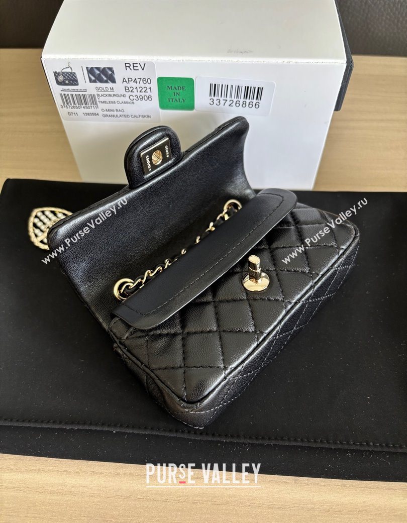 Chanel Lambskin Classic Mini Bag with hook and Heart Charm Black 2025 AP4760 (yezi-250703045)