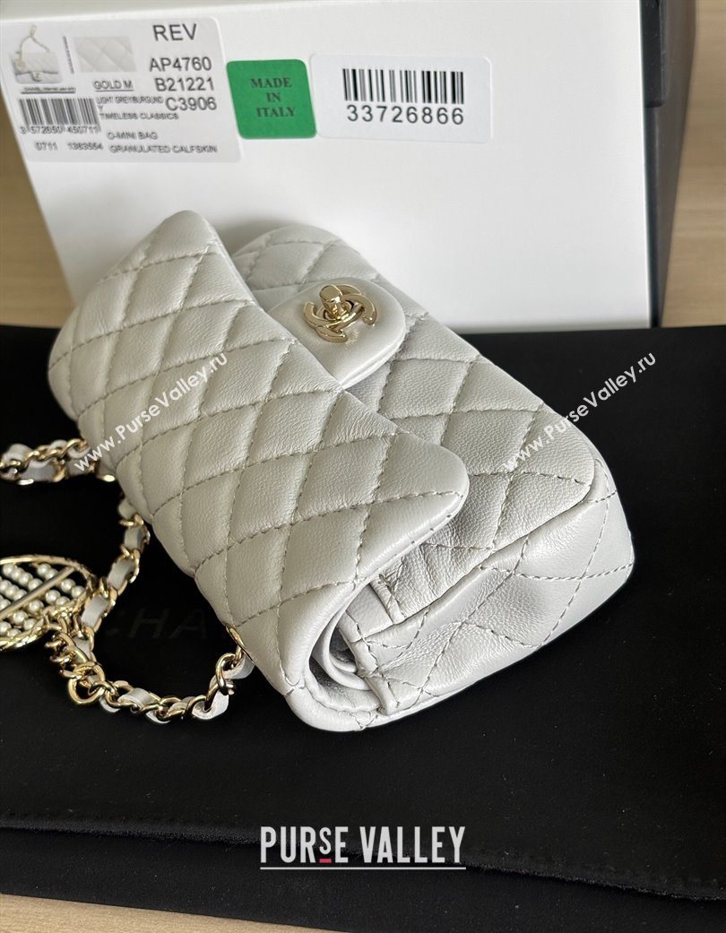 Chanel Lambskin Classic Mini Bag with hook and Heart Charm Light Grey 2025 AP4760 (yezi-250703047)