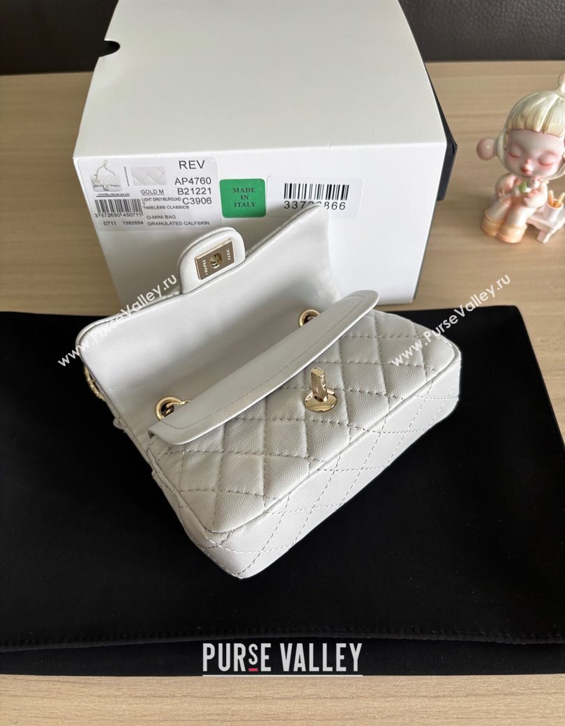 Chanel Lambskin Classic Mini Bag with hook and Heart Charm Light Grey 2025 AP4760 (yezi-250703047)