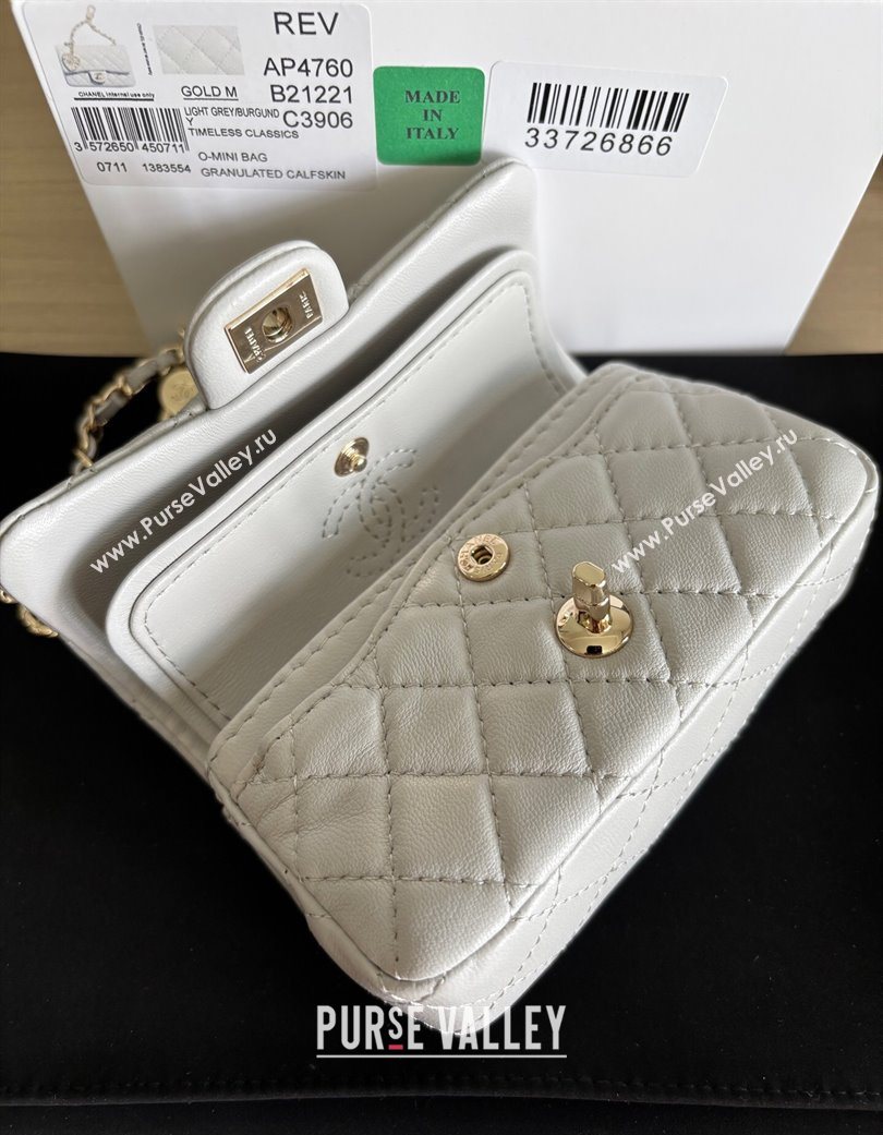 Chanel Lambskin Classic Mini Bag with hook and Heart Charm Light Grey 2025 AP4760 (yezi-250703047)