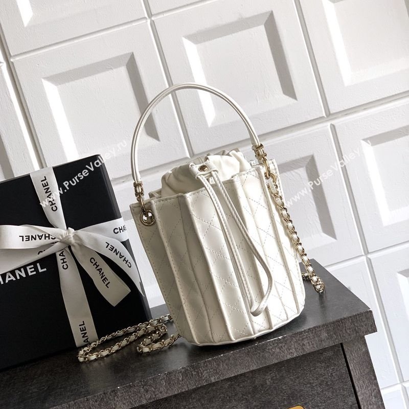 Chanel Lambskin Mini Bucket Bag White 2025 AS5486 (yezi-250812076)