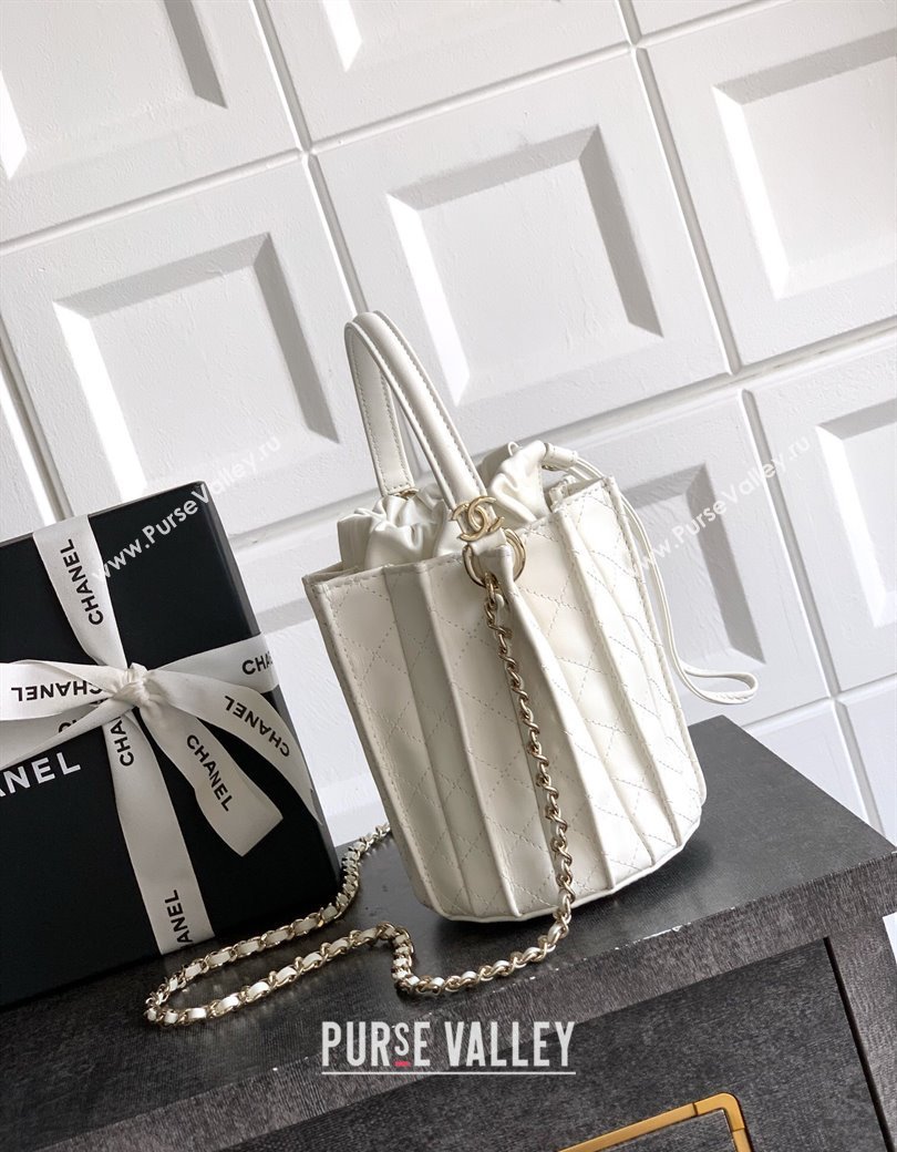 Chanel Lambskin Mini Bucket Bag White 2025 AS5486 (yezi-250812076)