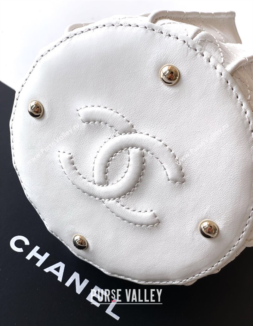 Chanel Lambskin Mini Bucket Bag White 2025 AS5486 (yezi-250812076)