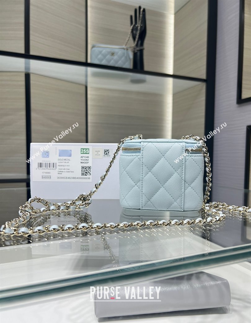 Chanel Grained Shiny Calfskin Classic Small Vanity with Chain Light Blue 2025 AP1340 (yezi-250812084)