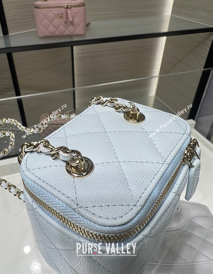 Chanel Grained Shiny Calfskin Classic Small Vanity with Chain Light Blue 2025 AP1340 (yezi-250812084)