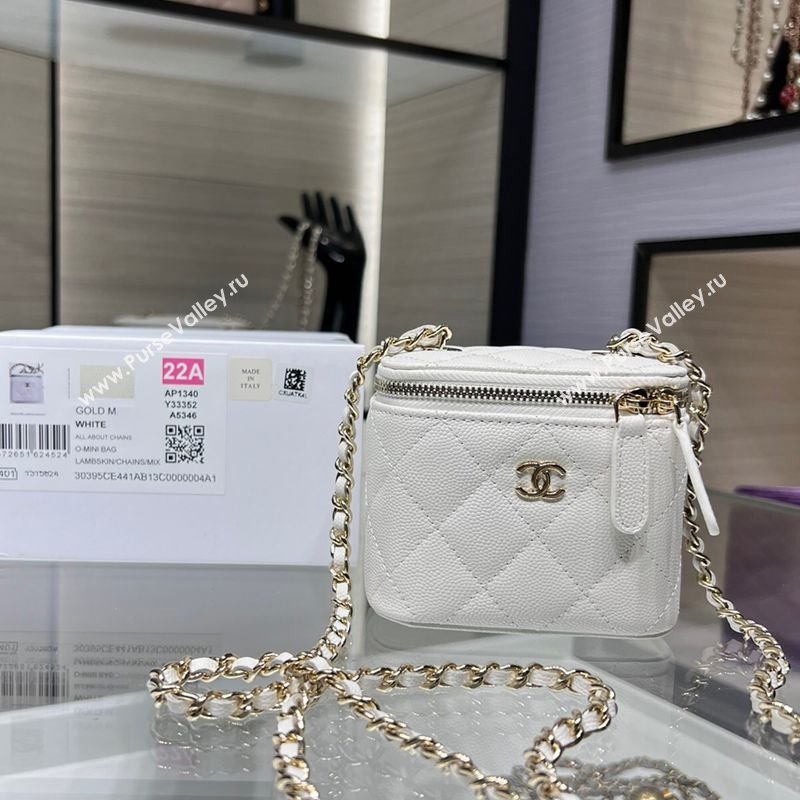 Chanel Grained Shiny Calfskin Classic Small Vanity with Chain White 2025 AP1340 (yezi-250812085)