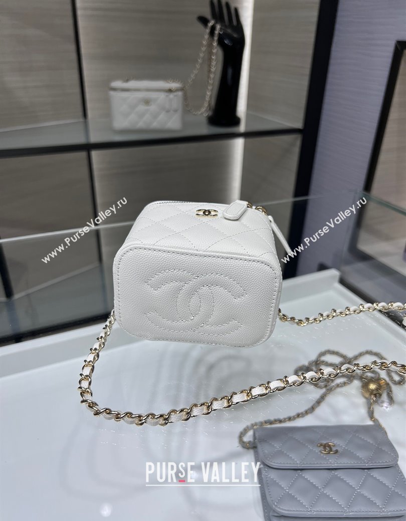 Chanel Grained Shiny Calfskin Classic Small Vanity with Chain White 2025 AP1340 (yezi-250812085)