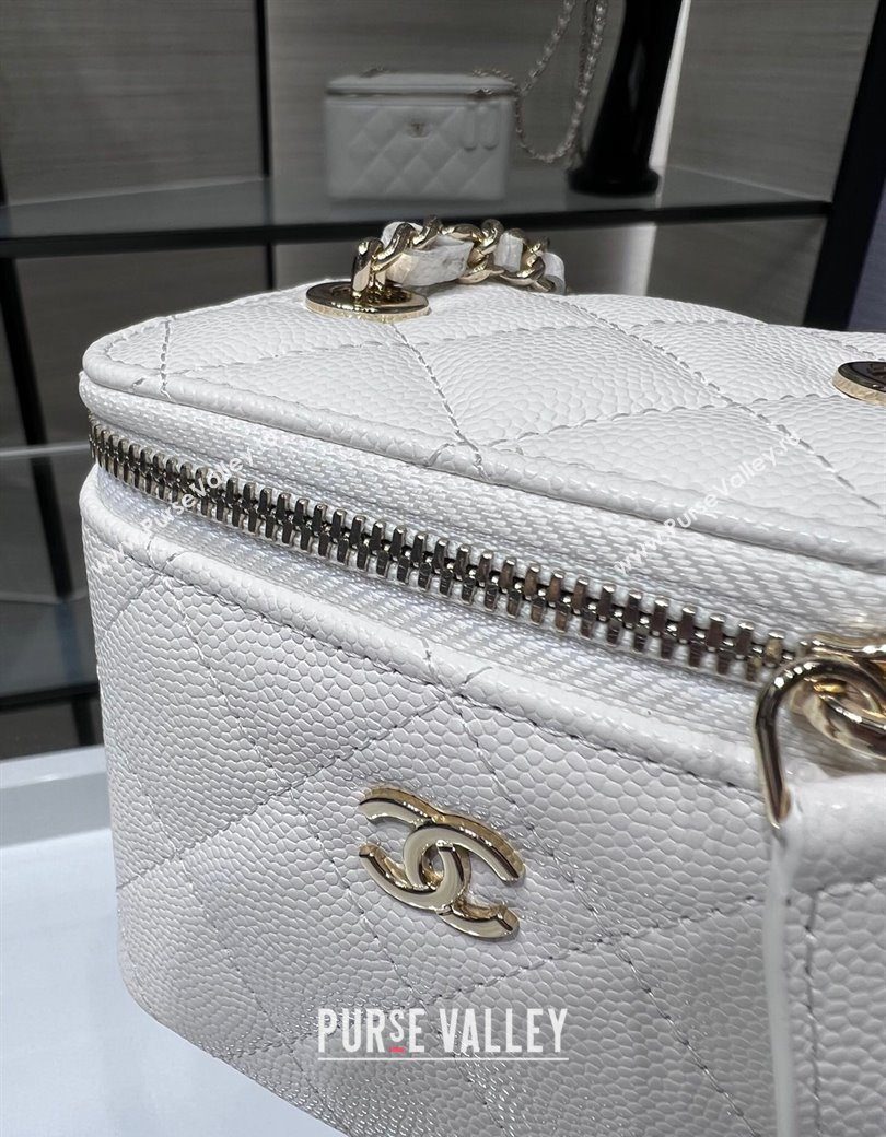 Chanel Grained Shiny Calfskin Classic Small Vanity with Chain White 2025 AP1340 (yezi-250812085)