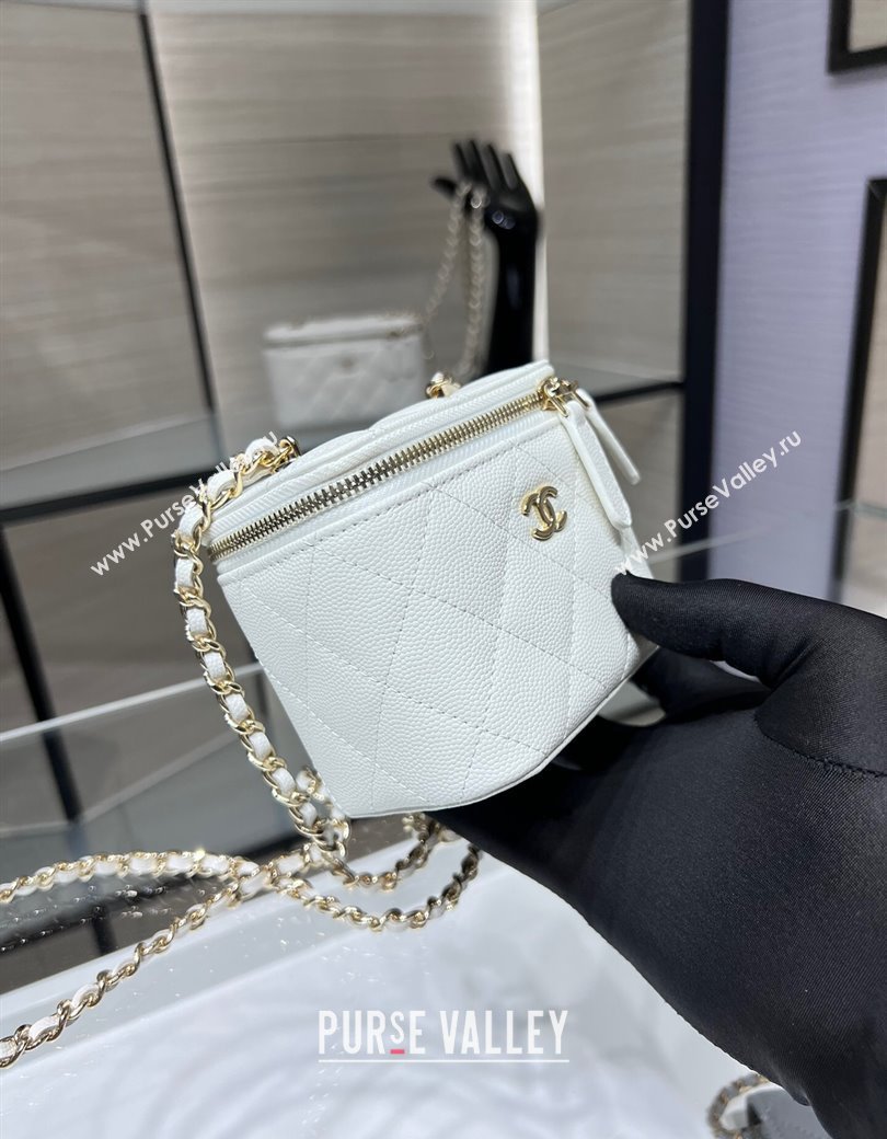Chanel Grained Shiny Calfskin Classic Small Vanity with Chain White 2025 AP1340 (yezi-250812085)