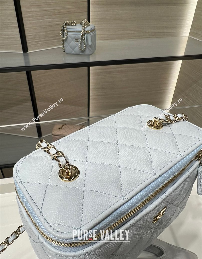 Chanel Grained Shiny Calfskin Classic Large Vanity with Chain Light Blue 2025 AP1341 (yezi-250812089)