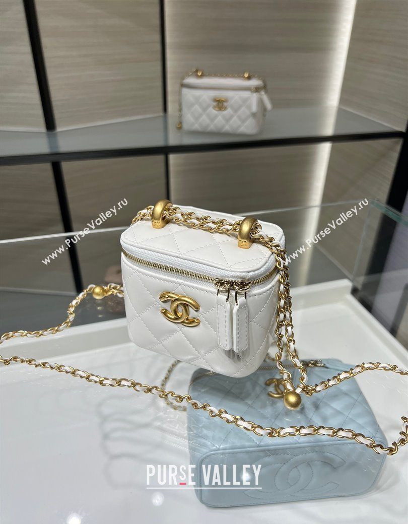 Chanel Shiny Calfskin Small Vanity with Ball Chain White 2025 AP2292 (yezi-250812092)
