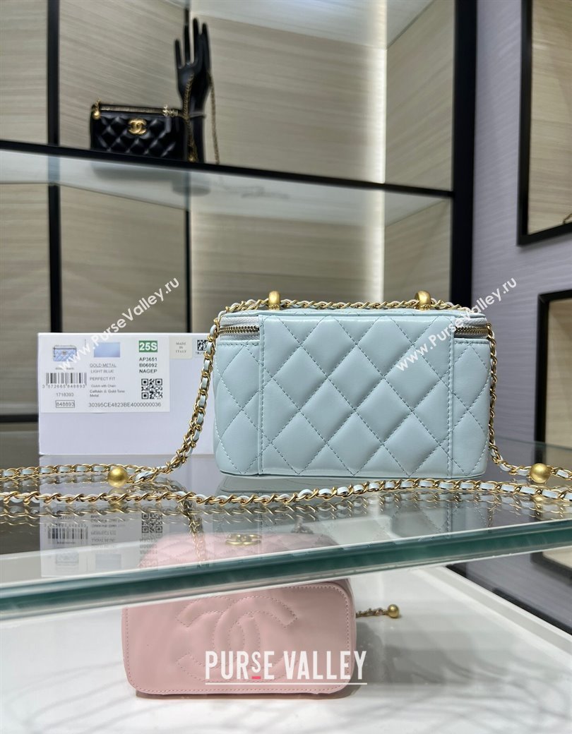 Chanel Shiny Calfskin Large Vanity with Ball Chain Light Blue 2025 AP3651 (yezi-250812098)