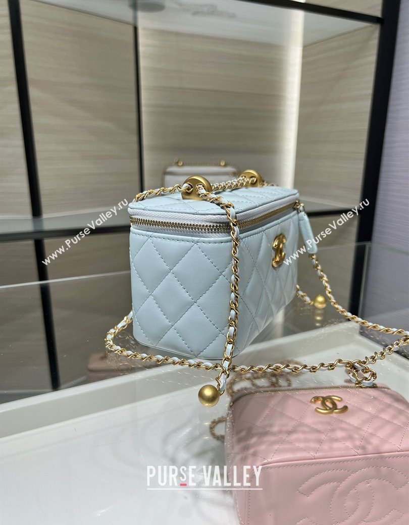 Chanel Shiny Calfskin Large Vanity with Ball Chain Light Blue 2025 AP3651 (yezi-250812098)