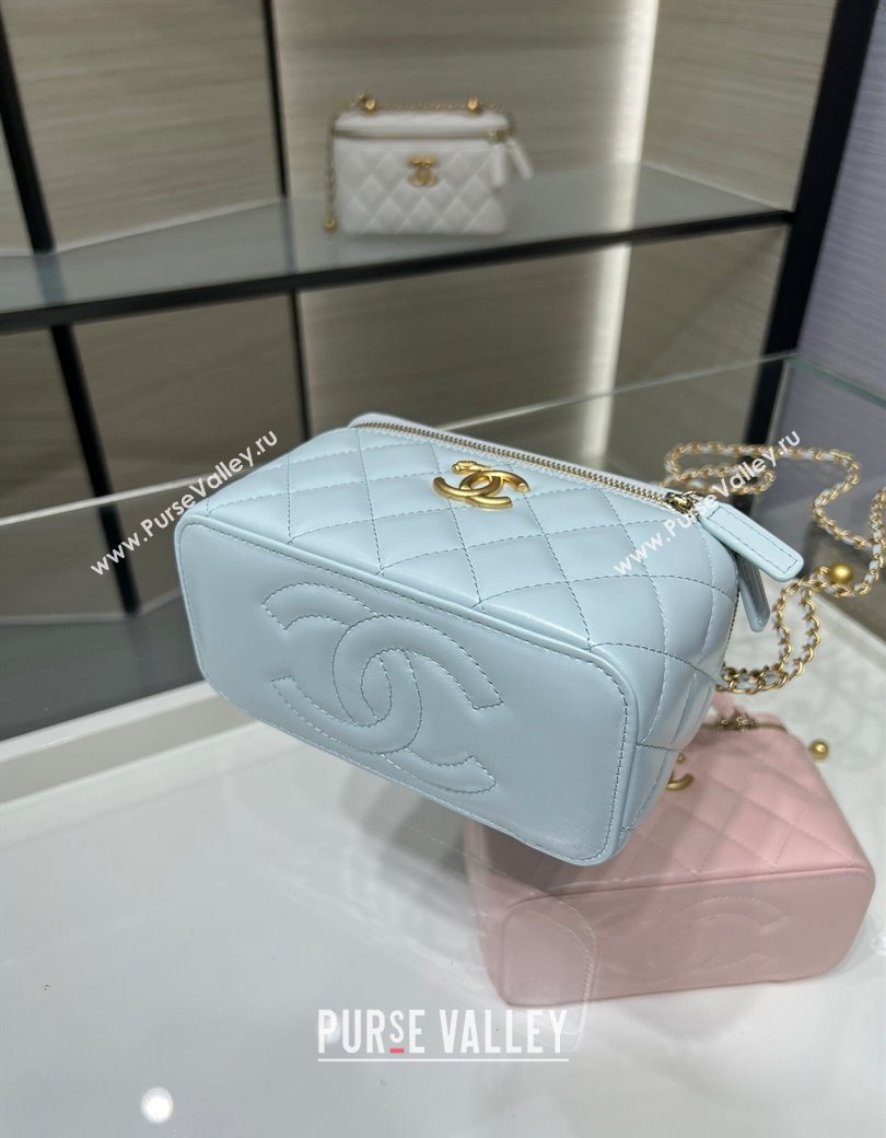 Chanel Shiny Calfskin Large Vanity with Ball Chain Light Blue 2025 AP3651 (yezi-250812098)