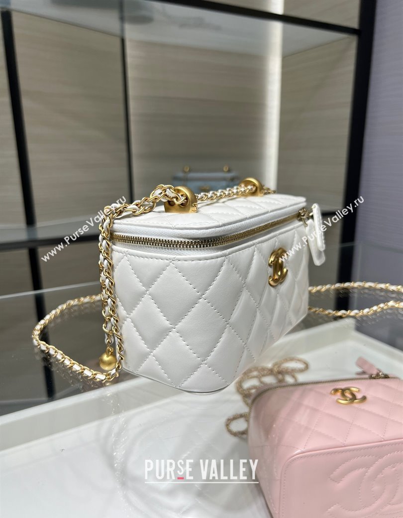 Chanel Shiny Calfskin Large Vanity with Ball Chain White 2025 AP3651 (yezi-250812099)