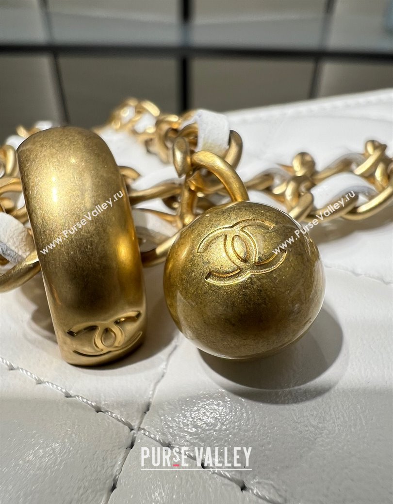 Chanel Shiny Calfskin Large Vanity with Ball Chain White 2025 AP3651 (yezi-250812099)