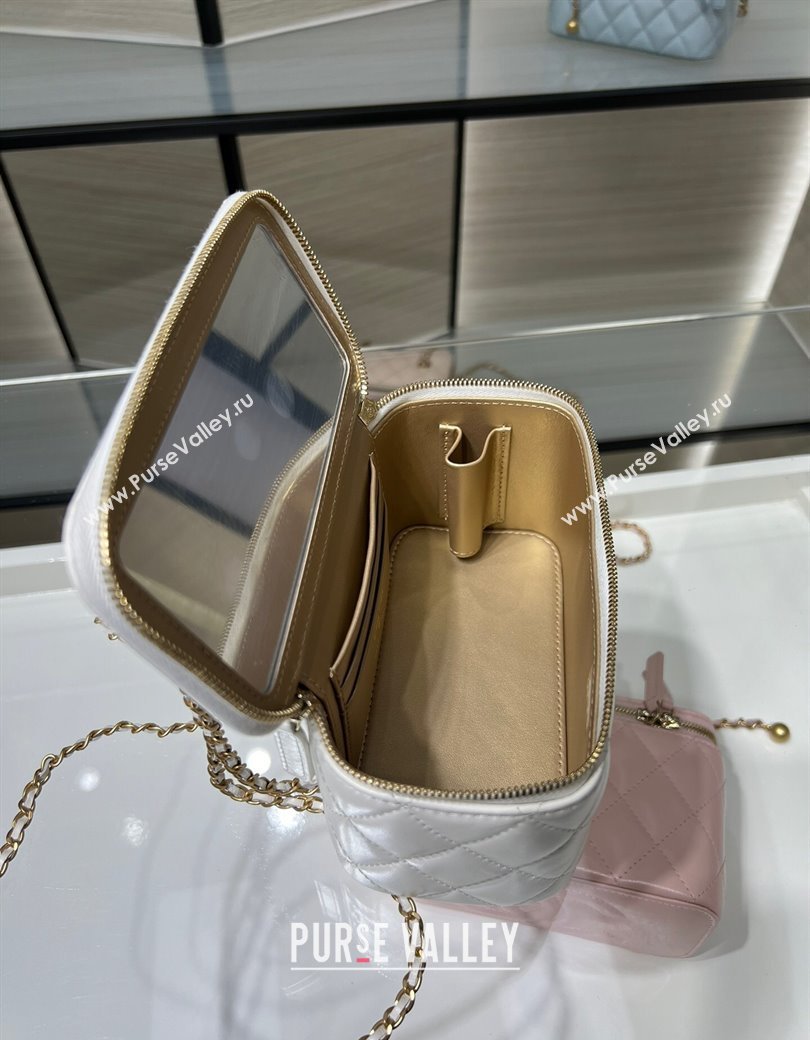 Chanel Shiny Calfskin Large Vanity with Ball Chain White 2025 AP3651 (yezi-250812099)