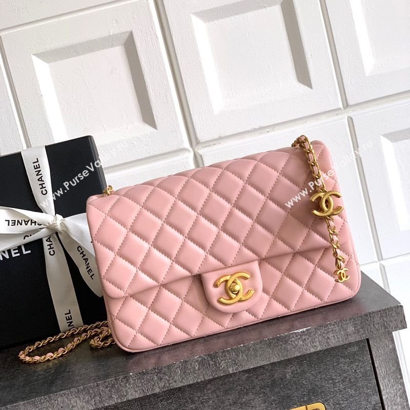 Chanel Shiny Lambskin Leather Flap Bag with CC Chain AS5756 Light Pink 2025 (yezi-2508110096)