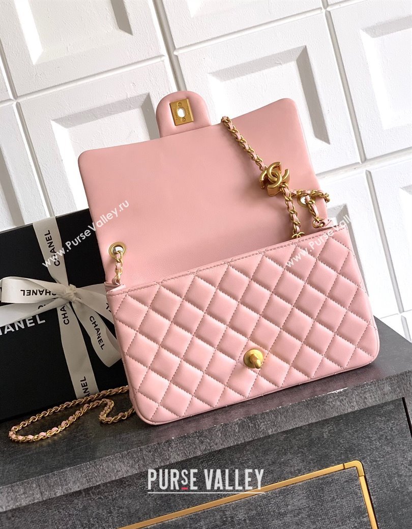 Chanel Shiny Lambskin Leather Flap Bag with CC Chain AS5756 Light Pink 2025 (yezi-2508110096)