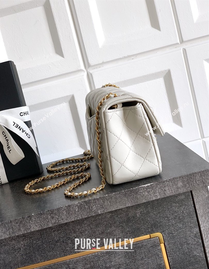 Chanel Shiny Lambskin Mini Flap Bag with CC Chain AS5759 Light Grey 2025 (yezi-2508110098)