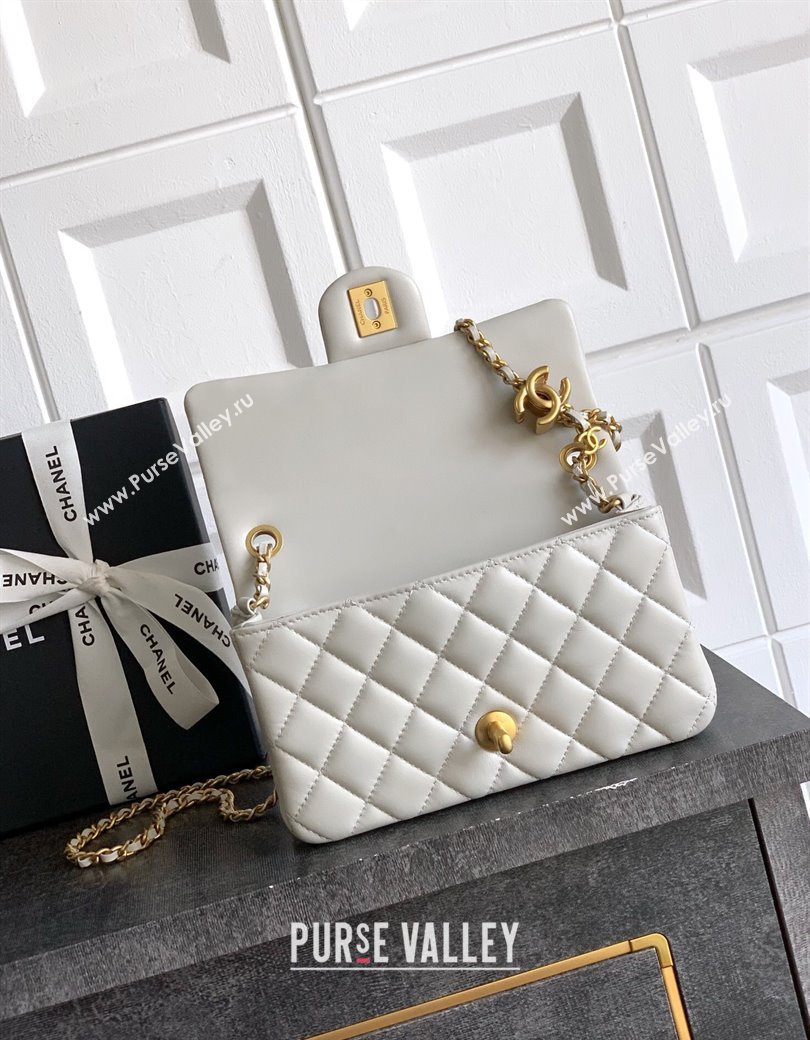 Chanel Shiny Lambskin Mini Flap Bag with CC Chain AS5759 Light Grey 2025 (yezi-2508110098)