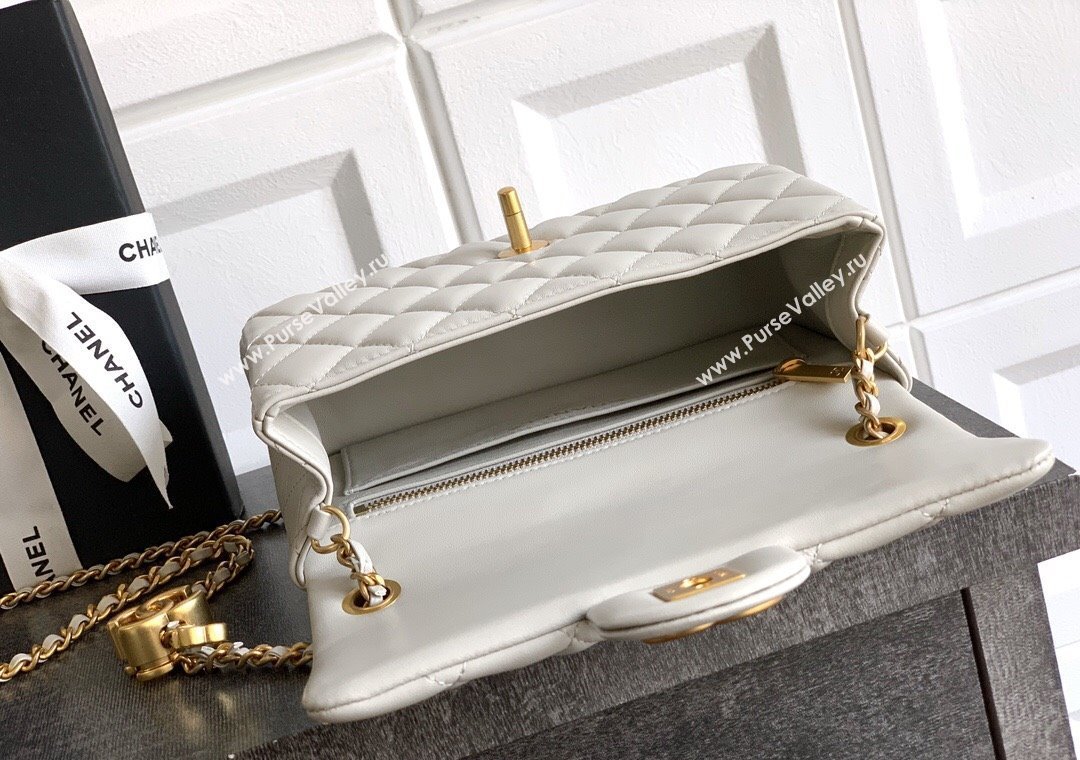 Chanel Shiny Lambskin Mini Flap Bag with CC Chain AS5759 Light Grey 2025 (yezi-2508110098)