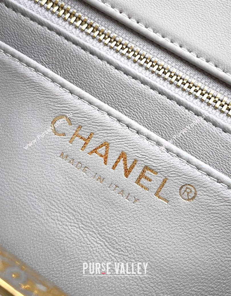 Chanel Shiny Lambskin Mini Flap Bag with CC Chain AS5759 Light Grey 2025 (yezi-2508110098)