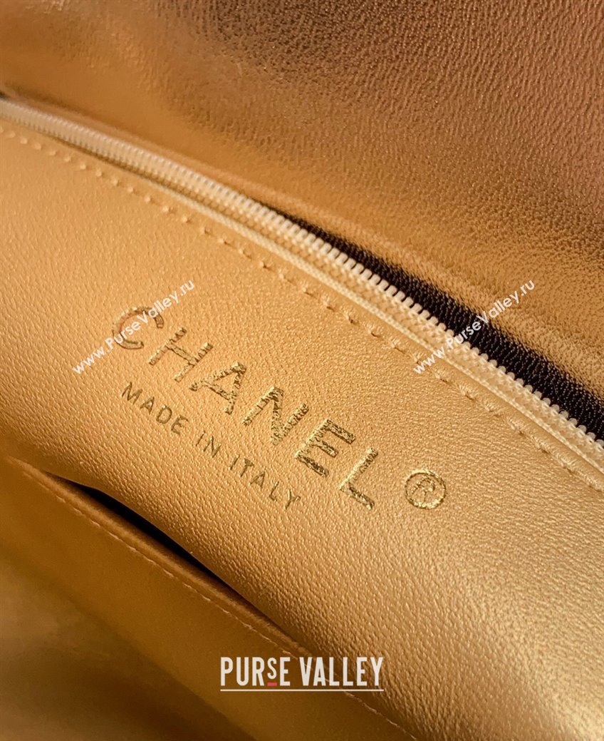 Chanel Coco Handle Calfskin Small Flap Bag with Woven Top with Strass Gold 2025 (yezi-250812009)