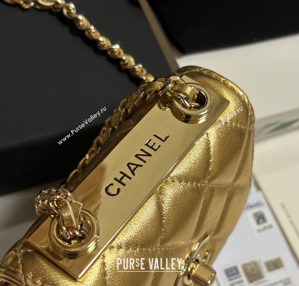 Chanel Lambskin Clutch with Chain and Band Gold-Tone 2025 A81632 (yezi-250812032)