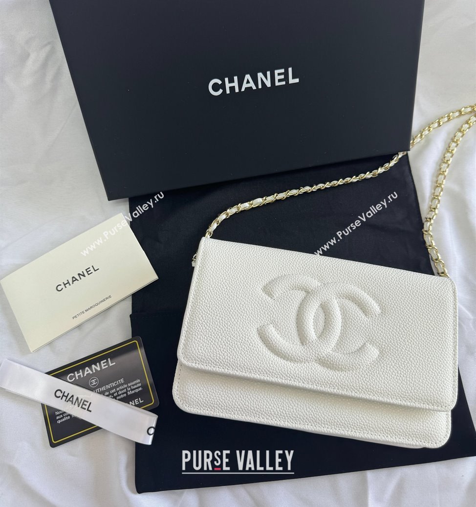 Chanel Grained Shiny Calfskin Wallet On Chain WOC with Maxi CC White 2025 AP6809 (yezi-250812042)