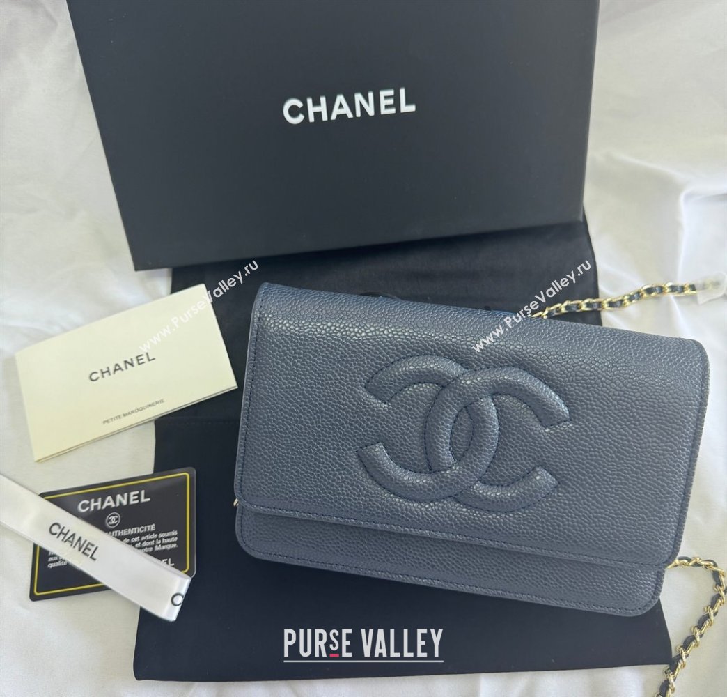 Chanel Grained Shiny Calfskin Wallet On Chain WOC with Maxi CC Blue 2025 AP6809 (yezi-250812043)