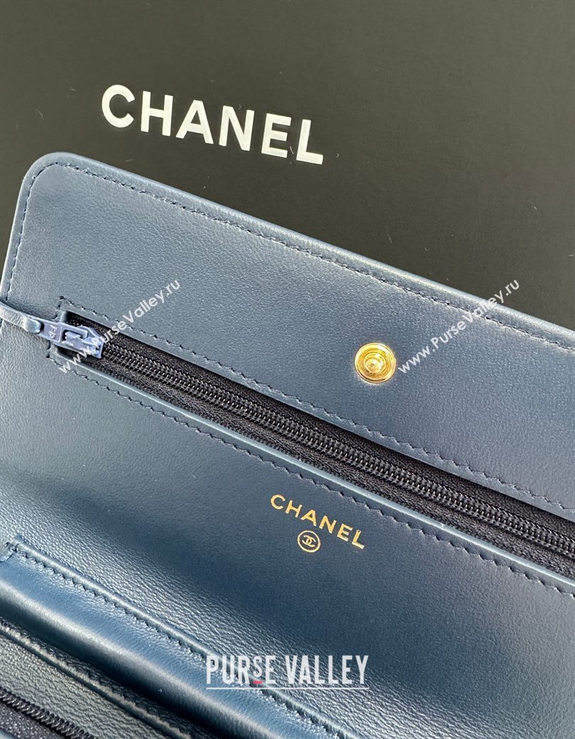 Chanel Grained Shiny Calfskin Wallet On Chain WOC with Maxi CC Blue 2025 AP6809 (yezi-250812043)
