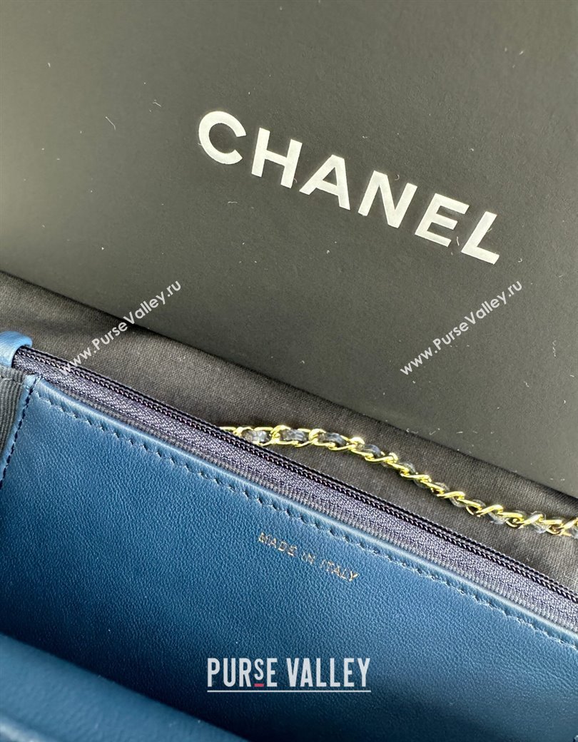 Chanel Grained Shiny Calfskin Wallet On Chain WOC with Maxi CC Blue 2025 AP6809 (yezi-250812043)