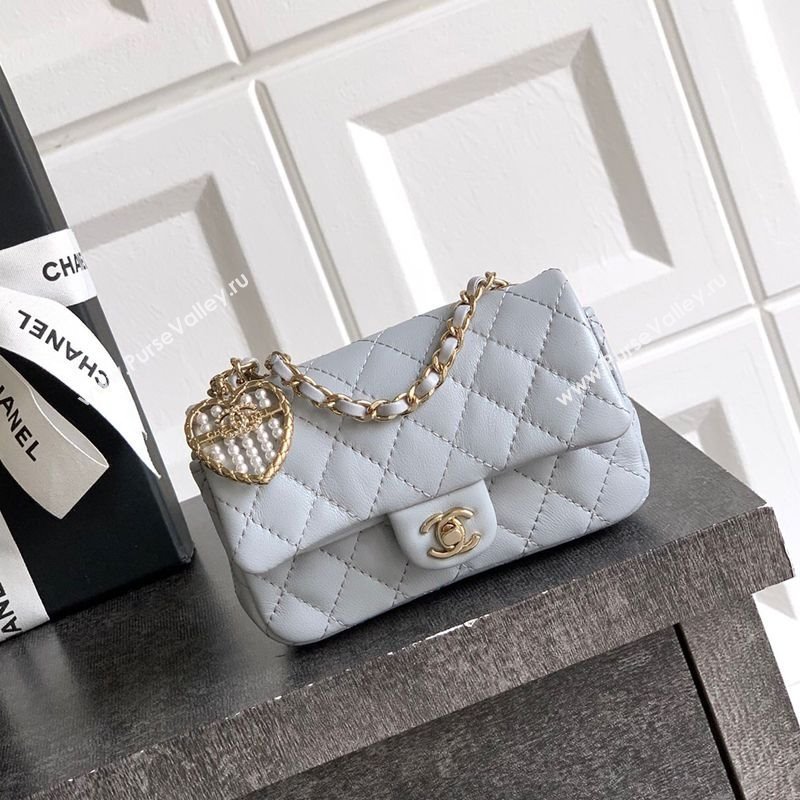Chanel Lambskin Classic Mini Bag with hook and Heart Charm Light Grey 2025 AP4760 (yezi-250812050)