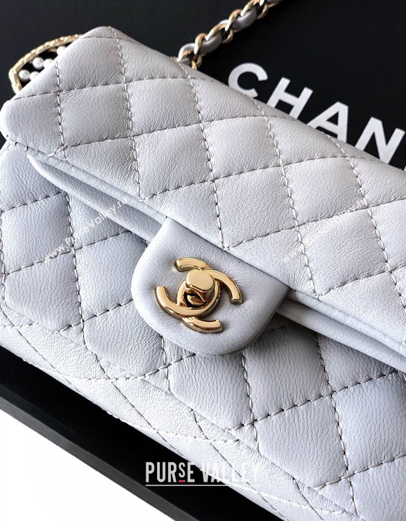 Chanel Lambskin Classic Mini Bag with hook and Heart Charm Light Grey 2025 AP4760 (yezi-250812050)