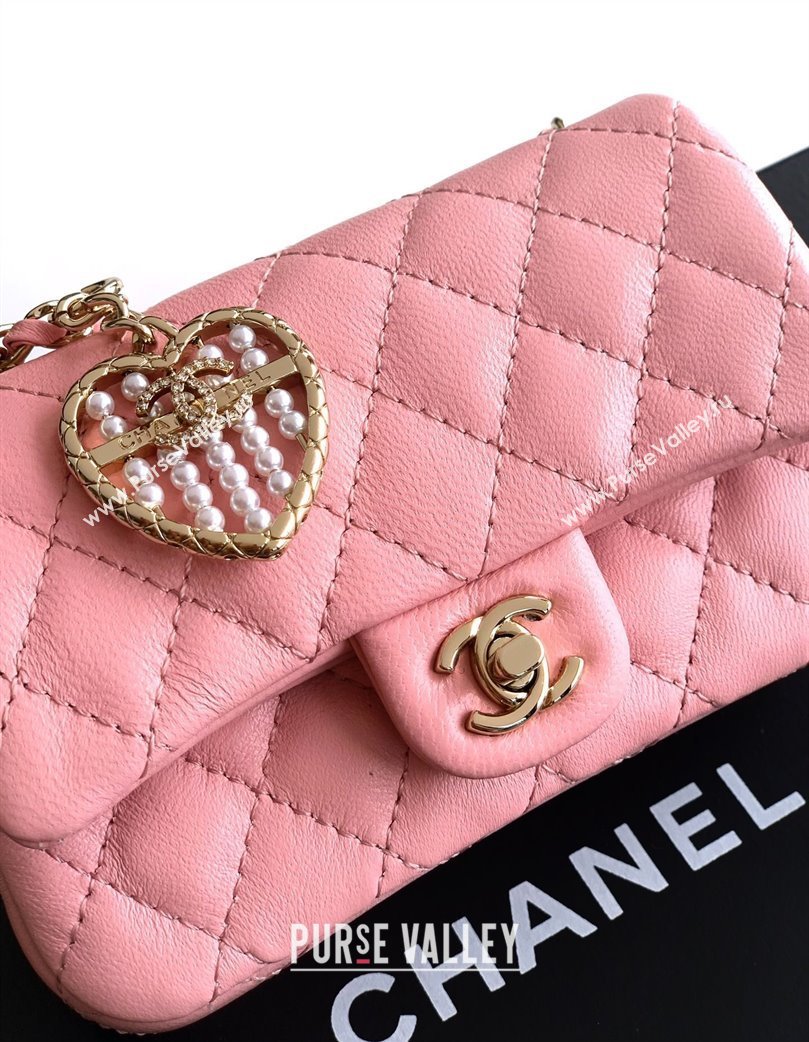 Chanel Lambskin Classic Mini Bag with hook and Heart Charm Light Pink 2025 AP4760 (yezi-250812051)