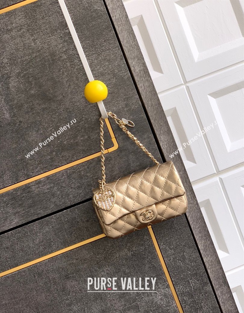 Chanel Lambskin Classic Mini Bag with hook and Heart Charm Gold 2025 AP4760 (yezi-250812052)