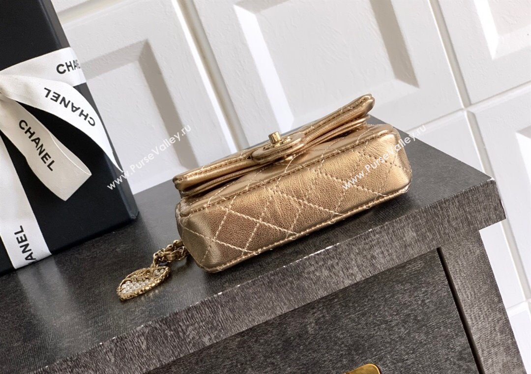 Chanel Lambskin Classic Mini Bag with hook and Heart Charm Gold 2025 AP4760 (yezi-250812052)
