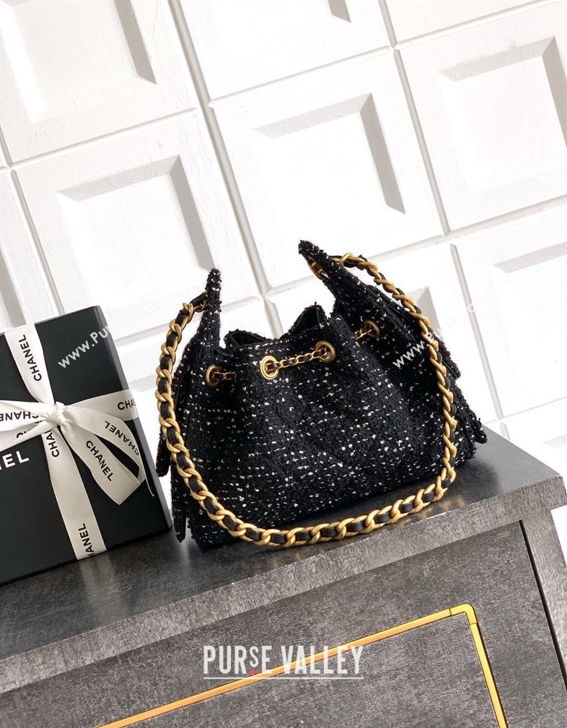 Chanel 25 Mini Hobo Handbag in Tweed Black 2025 AS5631 (yezi-250812063)