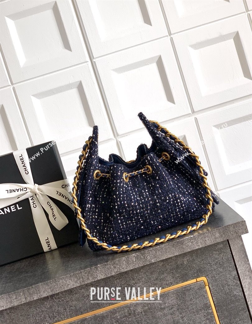 Chanel 25 Mini Hobo Handbag in Tweed Blue 2025 AS5631 (yezi-250812065)