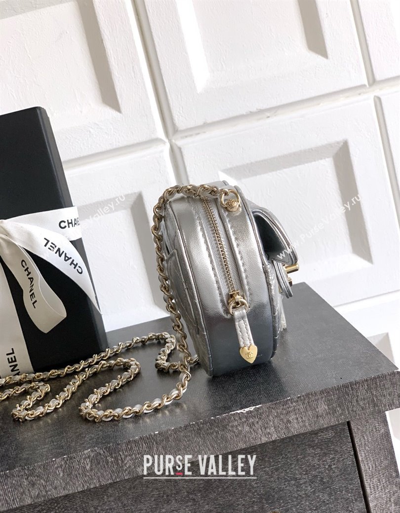 Chanel Lambskin Heart Clutch with Chain Silver 2025 AP2784 (yezi-250813018)