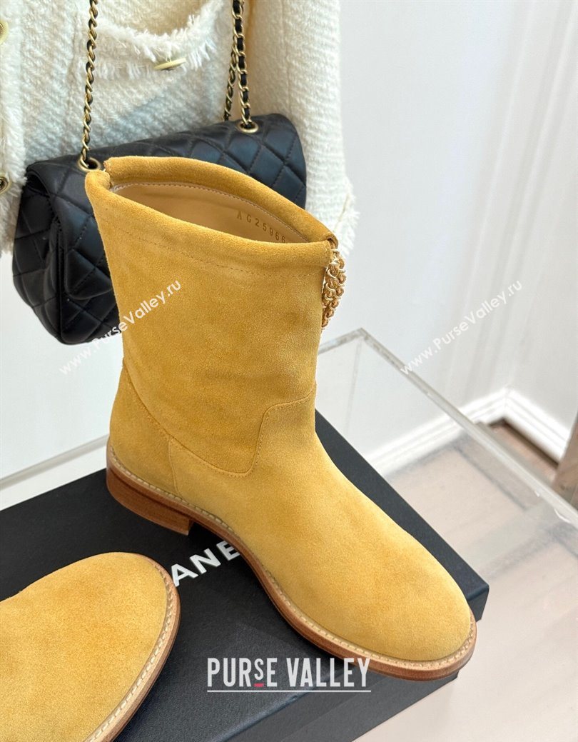 Chanel Suede Flat Ankle Boots 3.5cm with Dropped Chain Yellow 2025 CH083001 (MD-250830008)