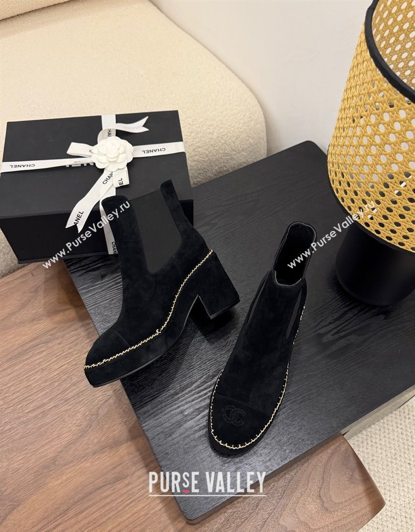 Chanel Suede Heel Platform Ankle Boots with Chain Black 2025 CH083005 (MD-250830021)