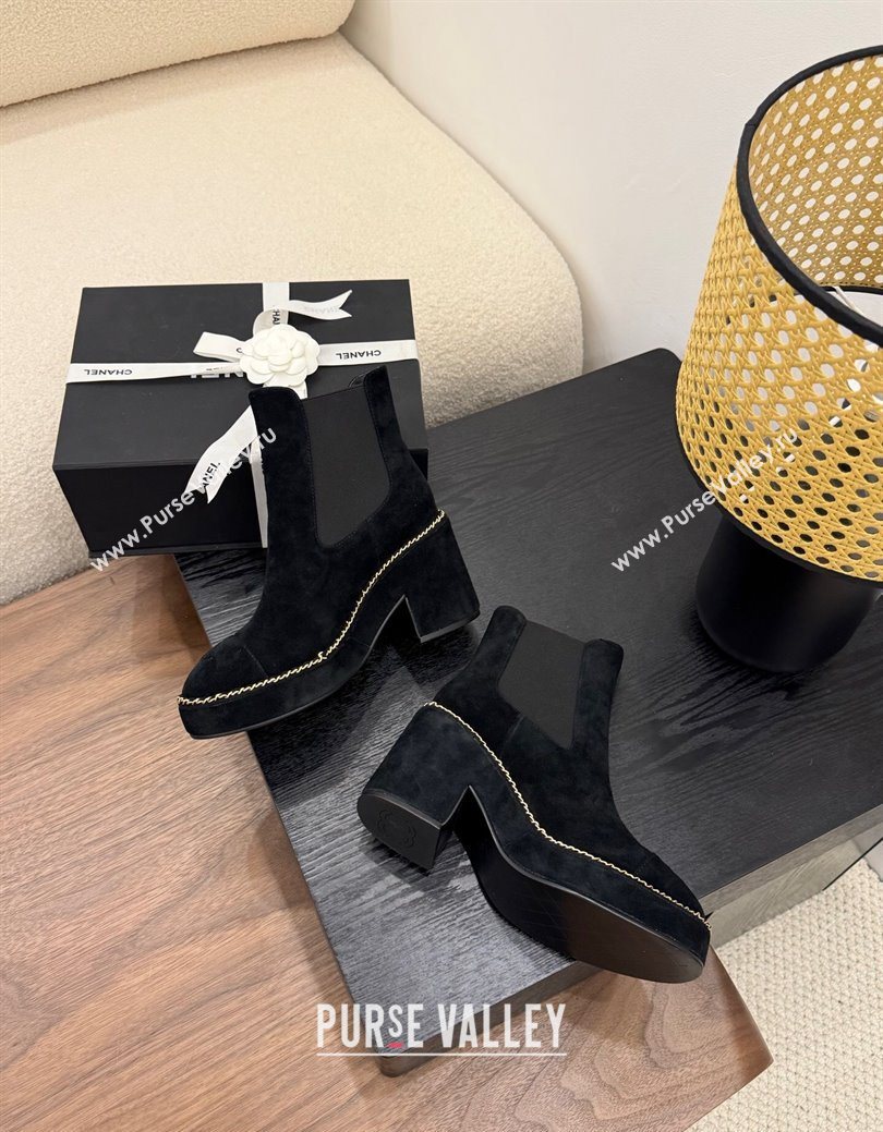 Chanel Suede Heel Platform Ankle Boots with Chain Black 2025 CH083005 (MD-250830021)