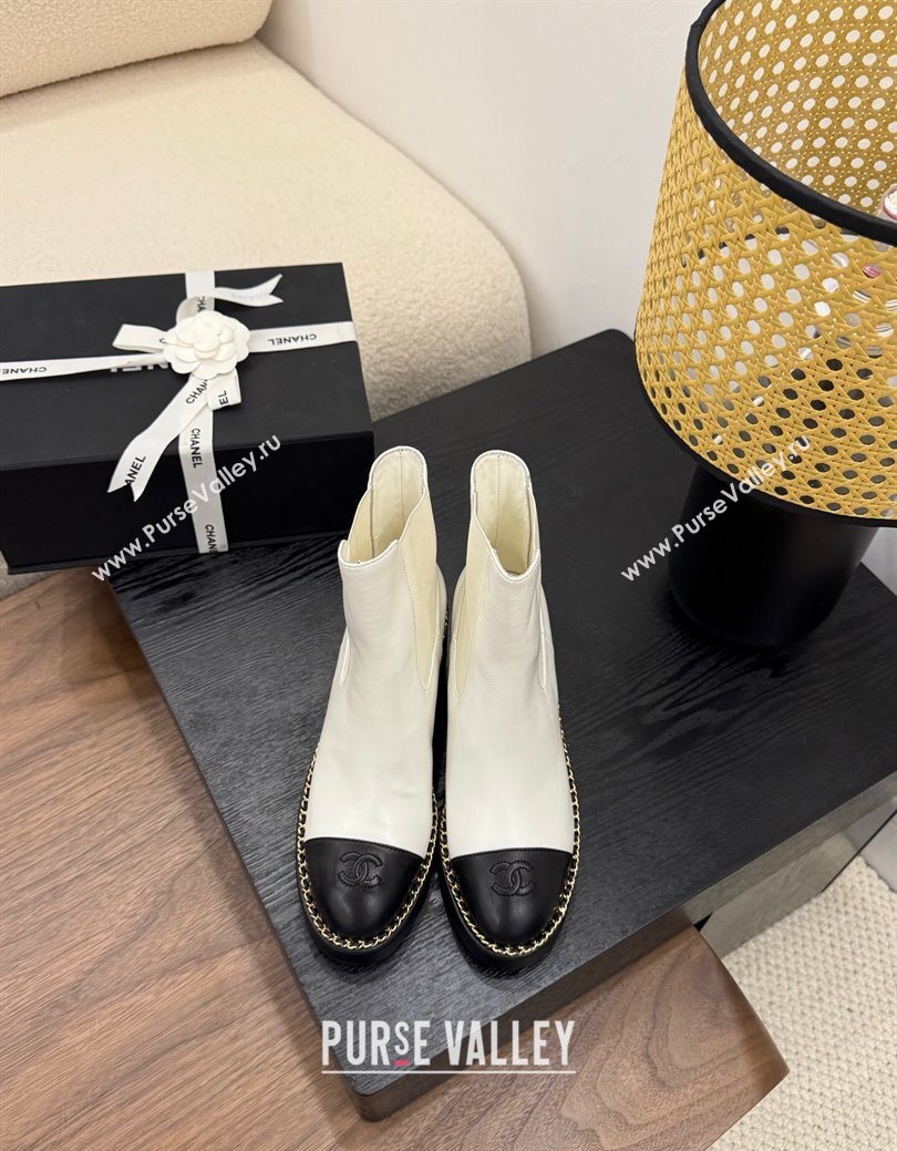 Chanel Calfskin Leather Heel Platform Ankle Boots with Chain White 2025 CH083005 (MD-250830022)